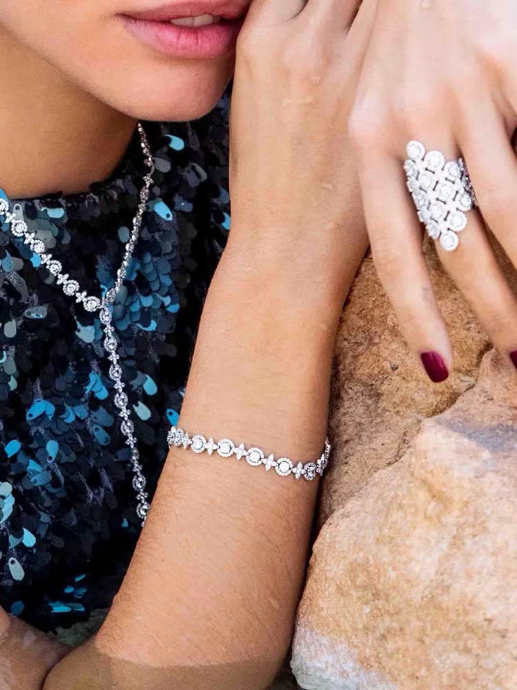 APM Monaco Elegant Diamond Bracelet